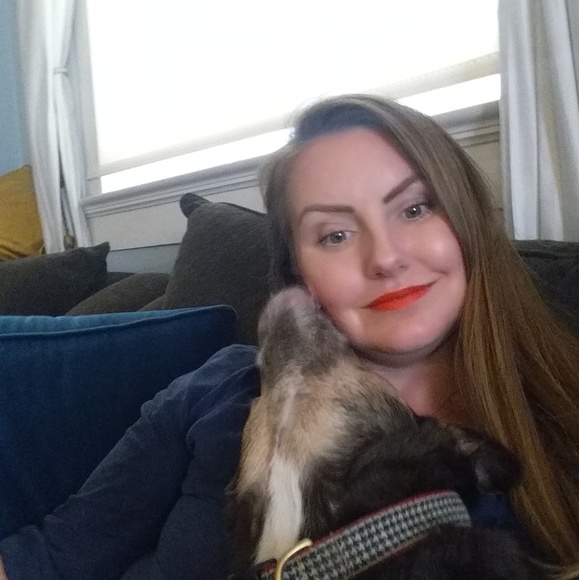 Meet your Posher, Heather - Picture 1 of 1